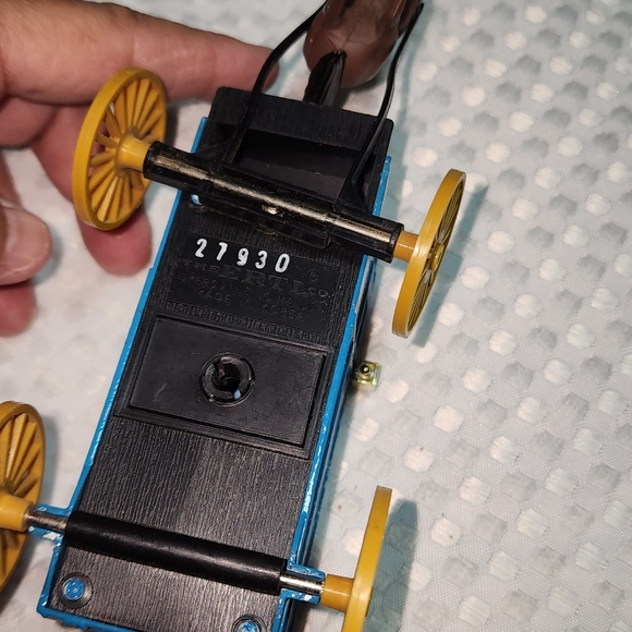 MONTGOMERY WARD EUC VINTAGE HORSE & WAGON DIE CAST BANK - Picture 5 of 6